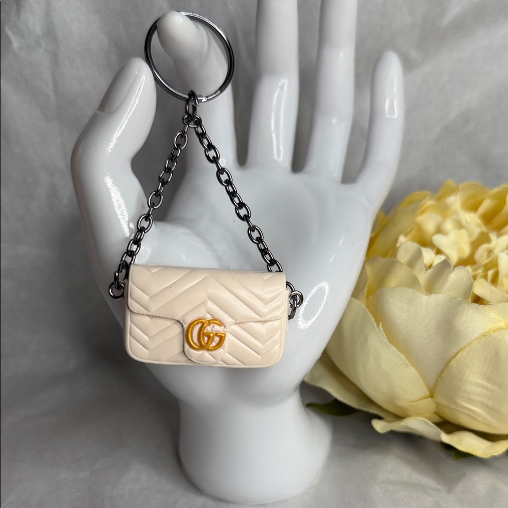 Elegant Cream Key Holder